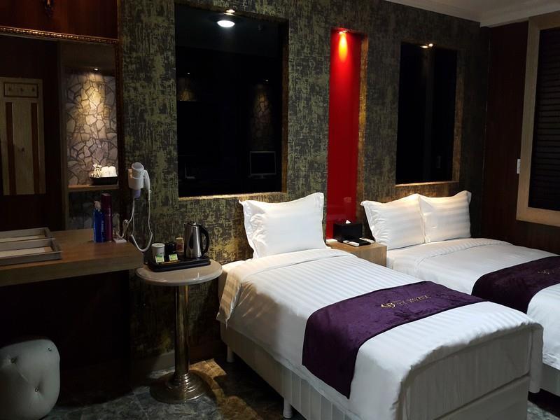 I.Y Hotel Suwon Exterior photo