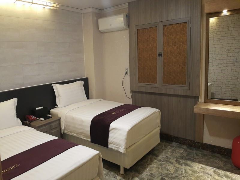 I.Y Hotel Suwon Exterior photo