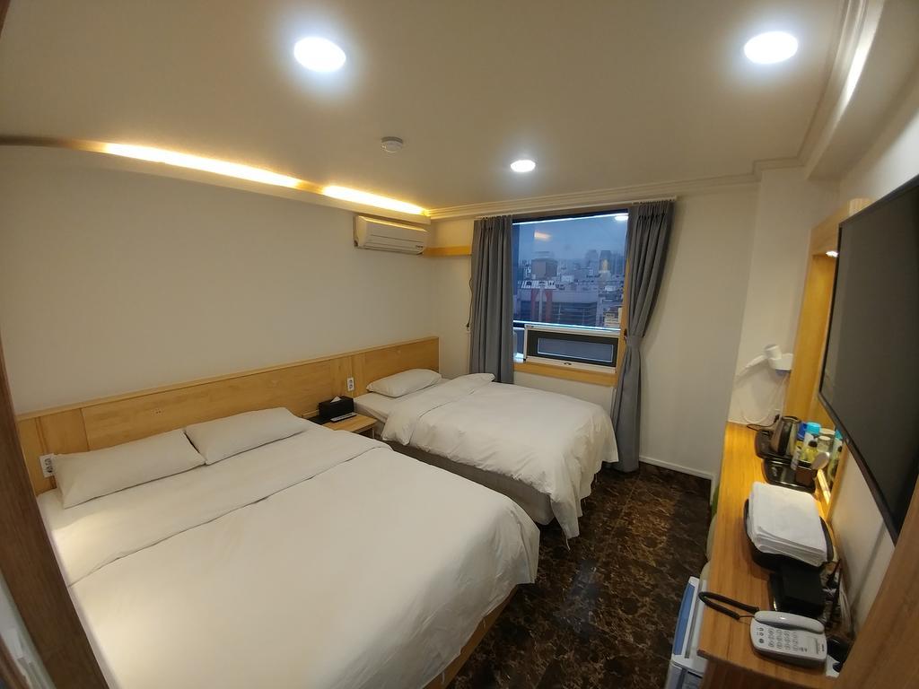 I.Y Hotel Suwon Exterior photo