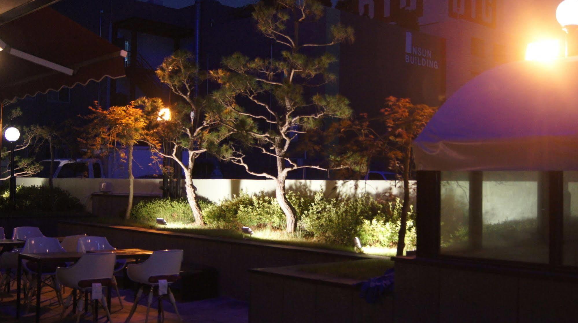 I.Y Hotel Suwon Exterior photo