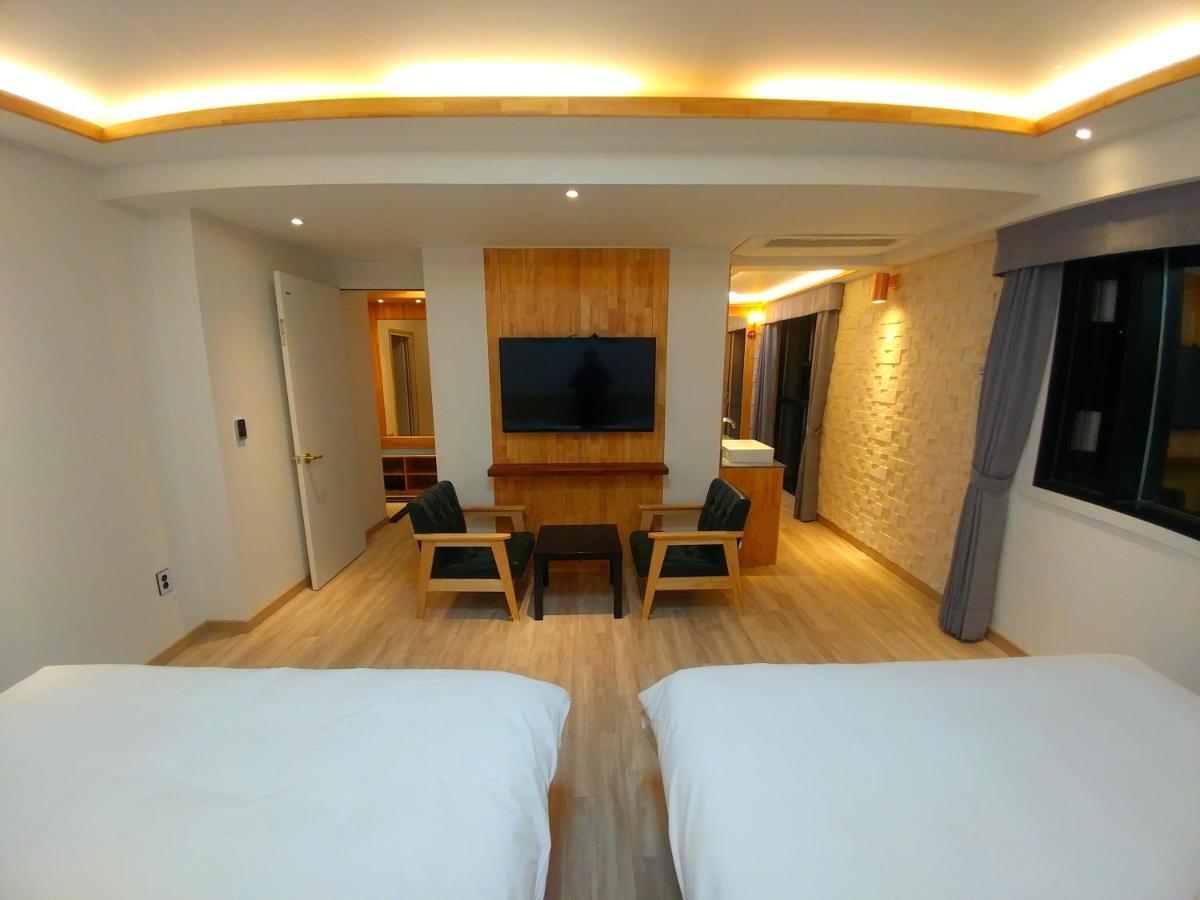 I.Y Hotel Suwon Exterior photo