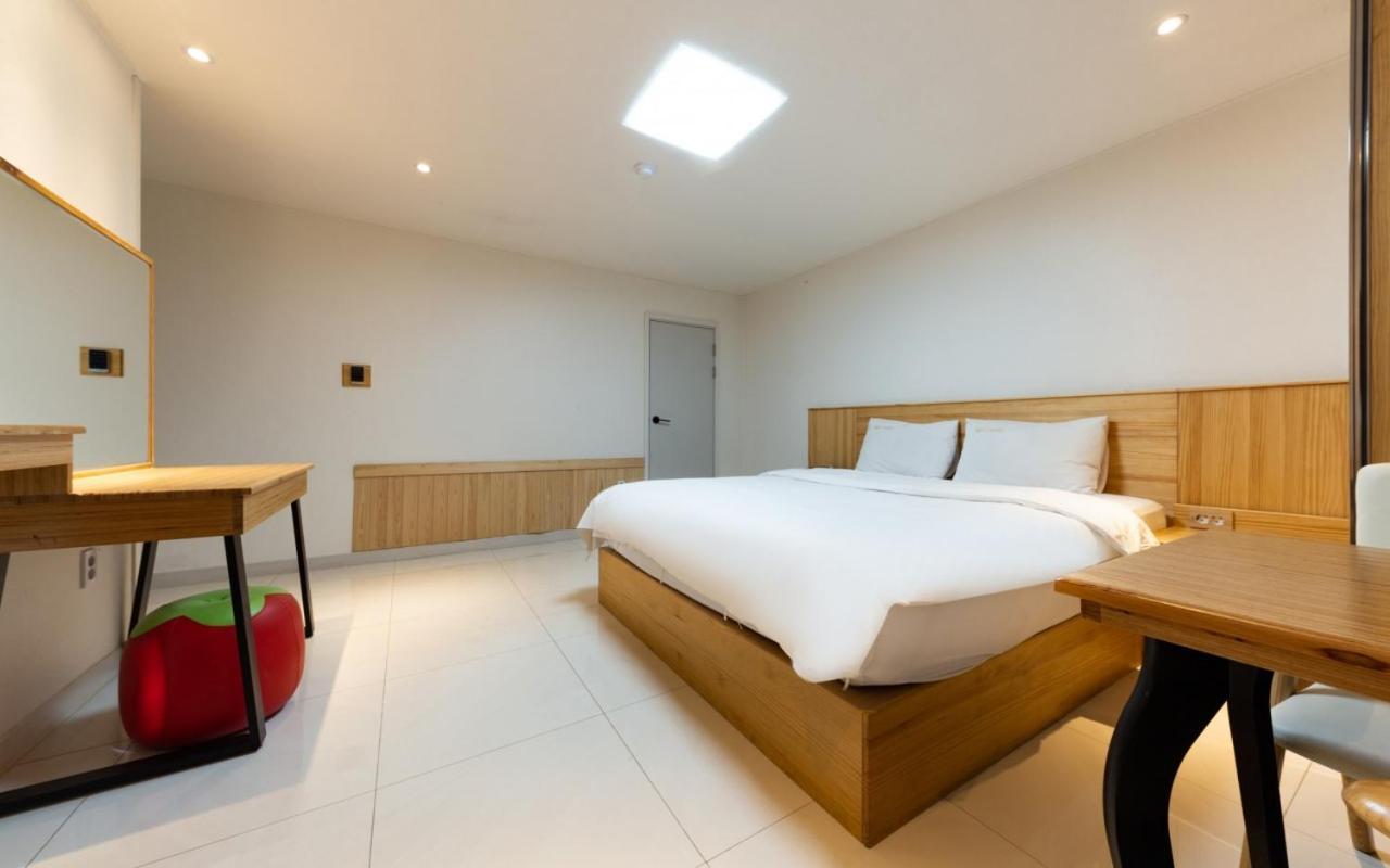 I.Y Hotel Suwon Exterior photo