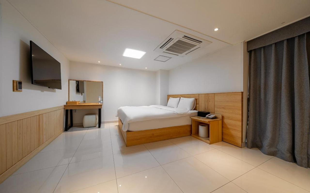 I.Y Hotel Suwon Exterior photo