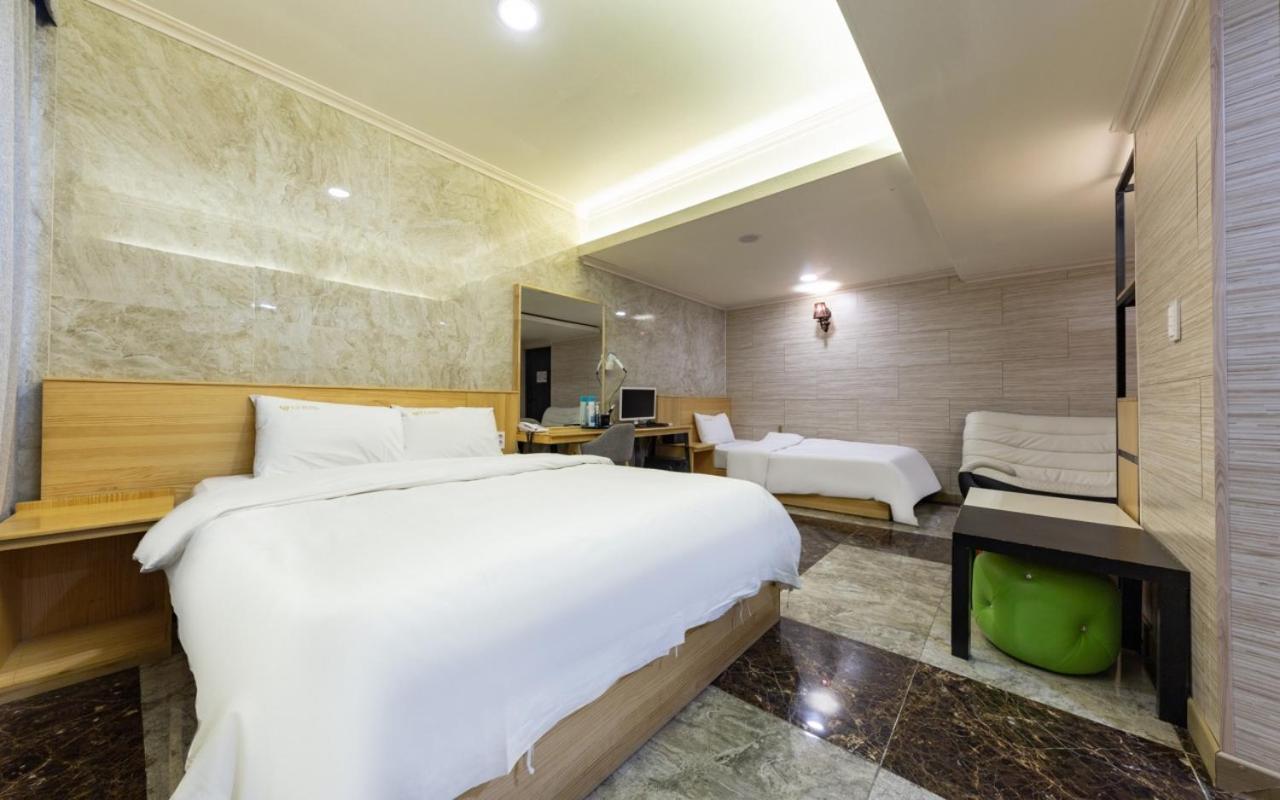 I.Y Hotel Suwon Exterior photo