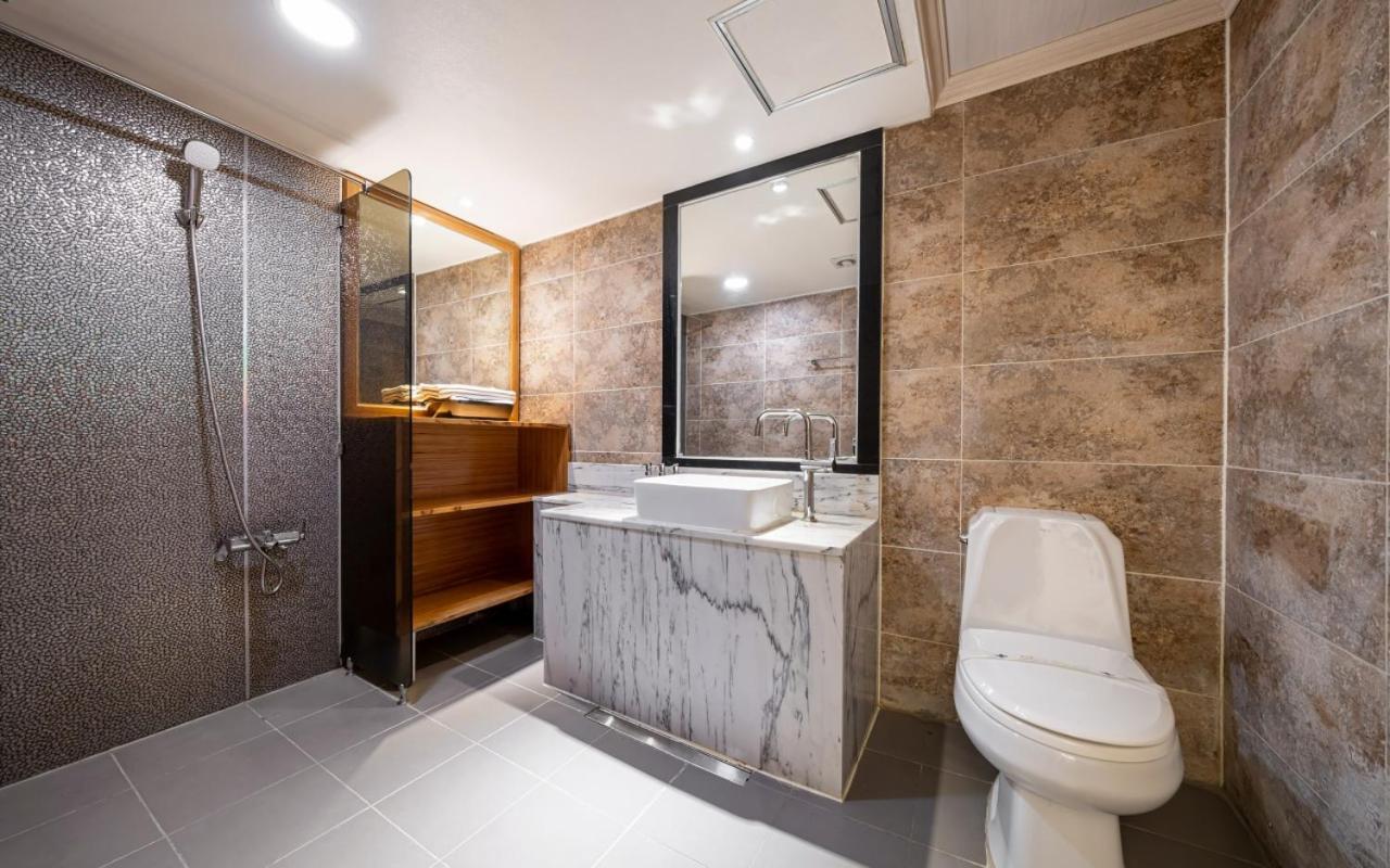 I.Y Hotel Suwon Exterior photo