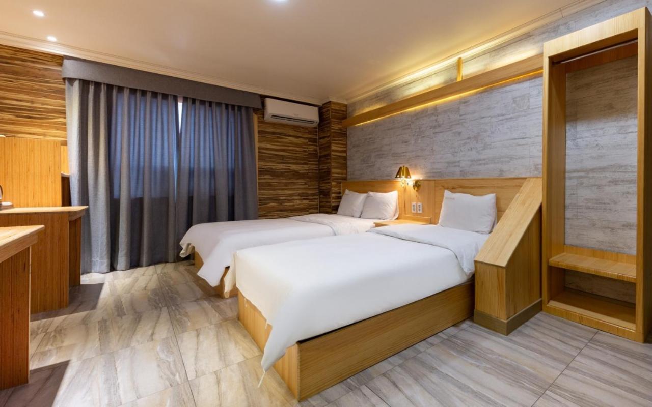 I.Y Hotel Suwon Exterior photo