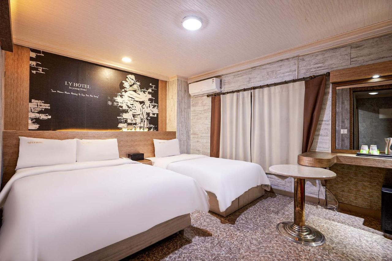 I.Y Hotel Suwon Exterior photo